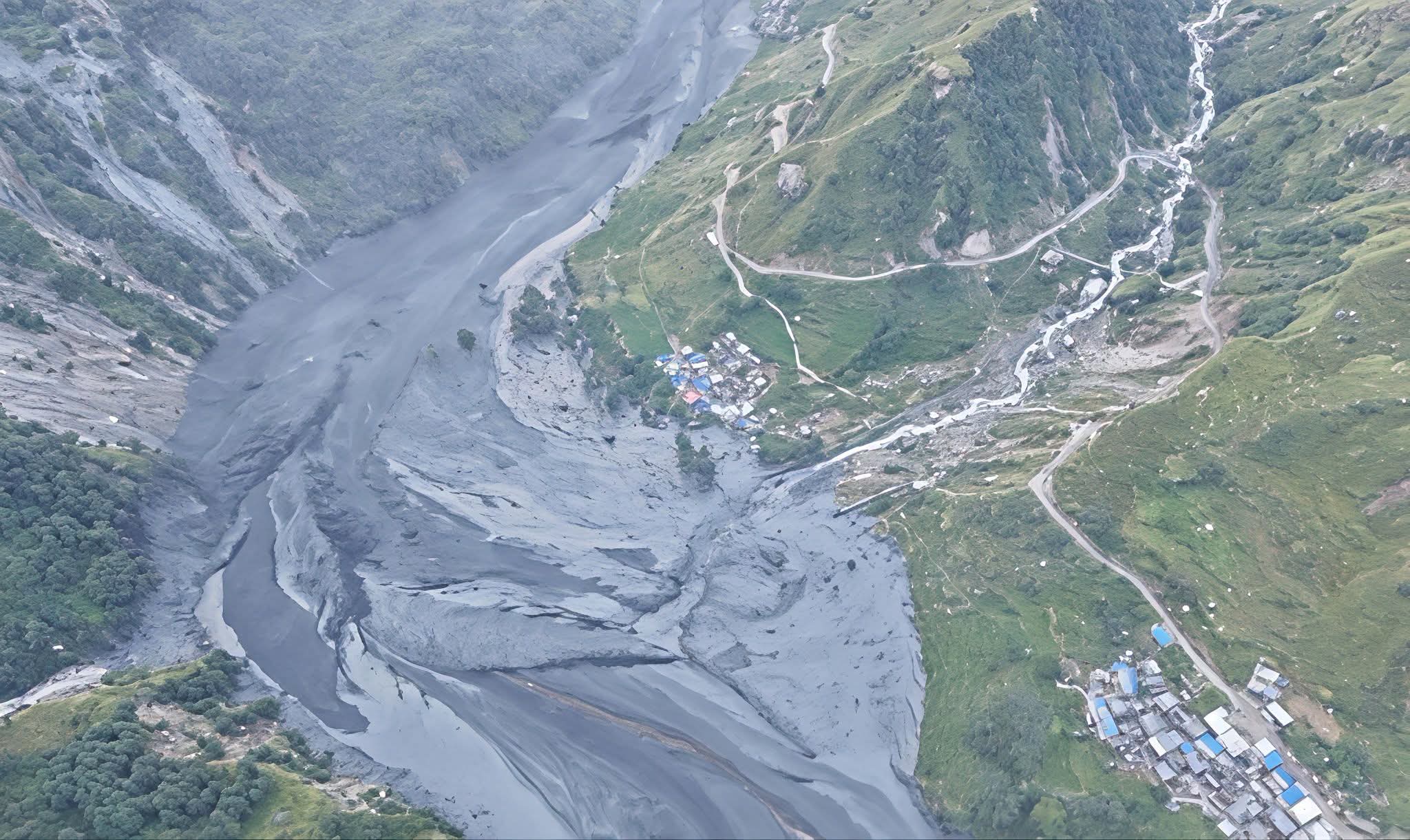 बूढीगण्डकीको बाढीले टाइम्स इनर्जीका १५ संरचना बगायो, १८ कर्मचारी भागेर बाँचे !